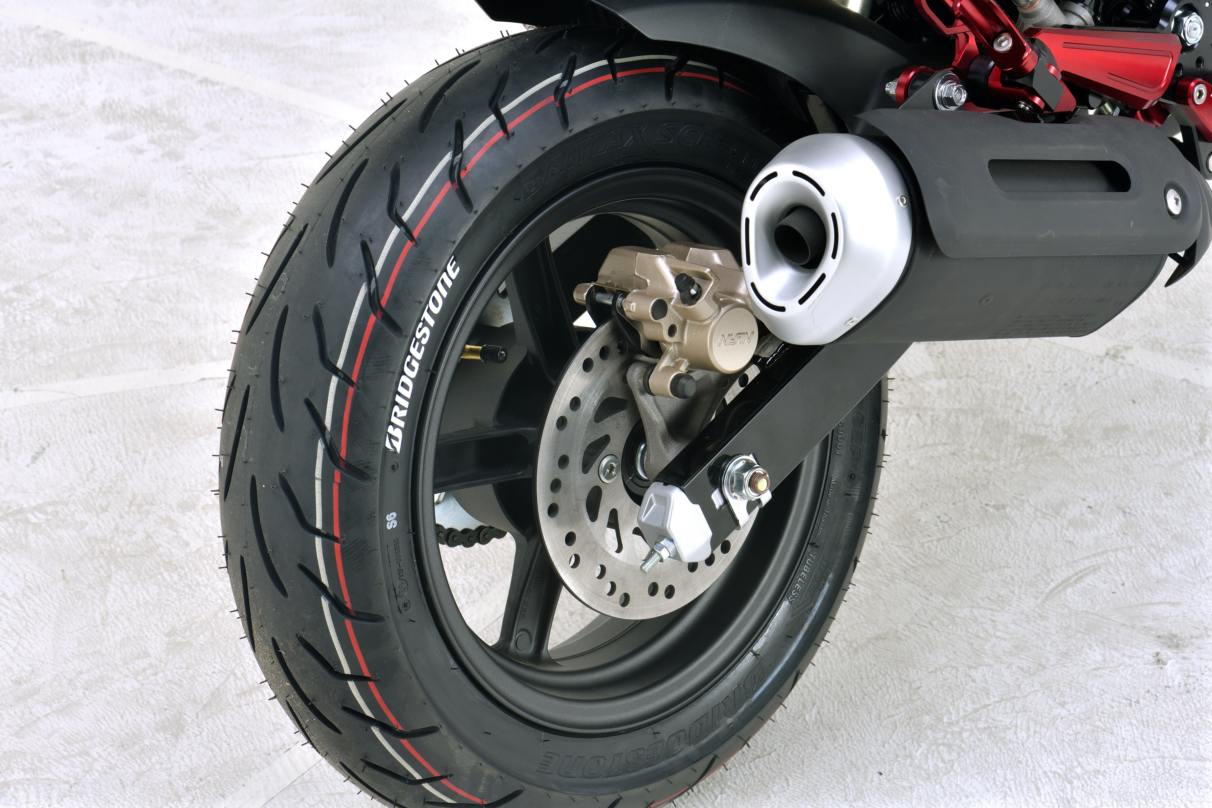 BRIDGESTONE BATTLAX SC Rear