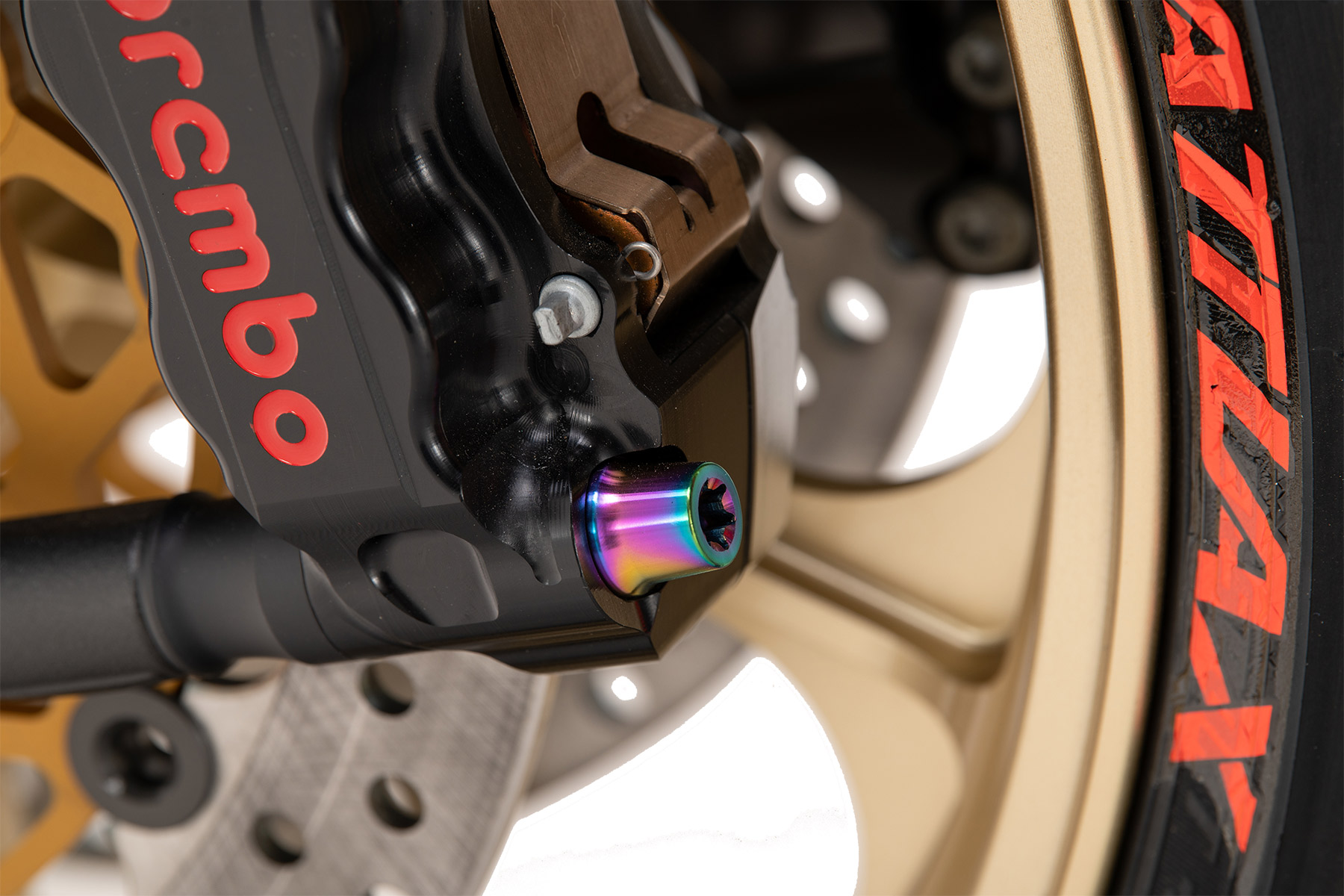 PLOT×BREMBO オフセットカラーマウントボルトセットテーパーキャップ チタン色 φ320オーバーサイズディスク用