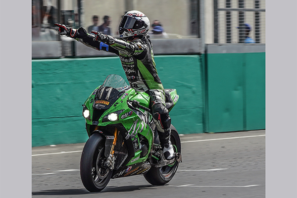 Mra 鈴鹿8耐 Fim Ewc世界耐久選手権 Team Src Kawasaki France 株式会社プロト Plot